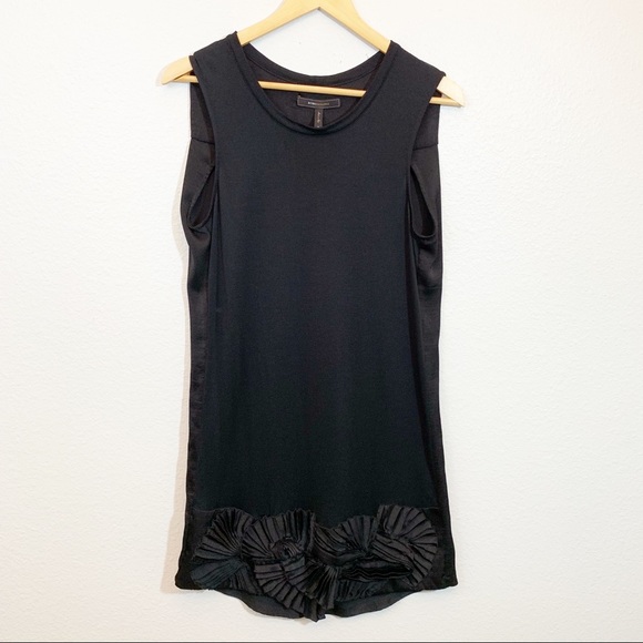 BCBGMaxAzria Dresses & Skirts - BCBG Max Azria Miranda dress sleeveless